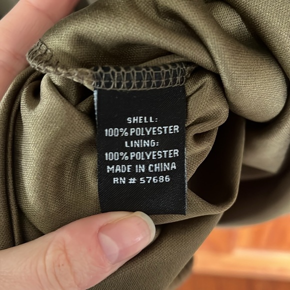 NWT NEW LOOK Chiffon Olive Green Midi Dress - Picture 5 of 5